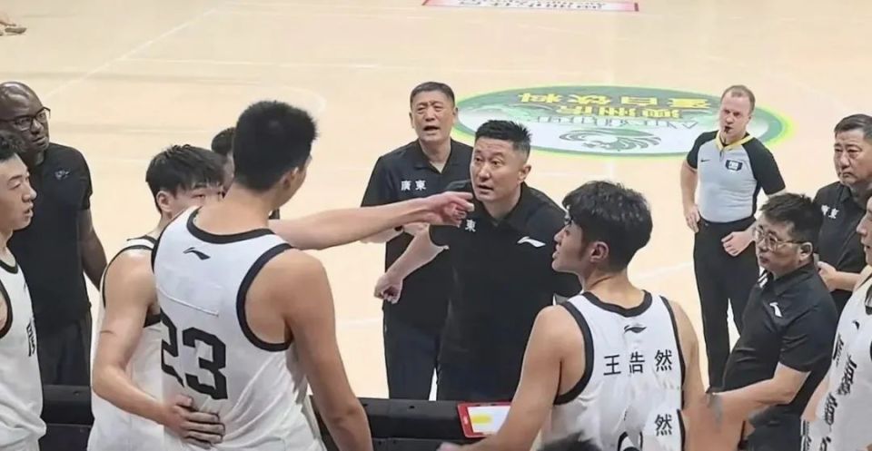没有比赛的, 席与主教练, 他们也将失