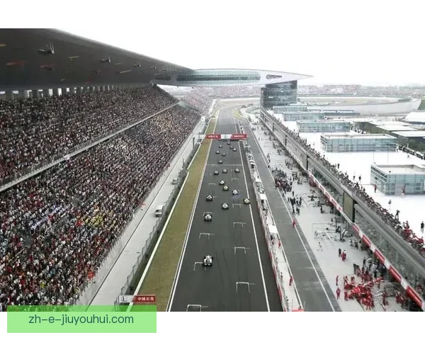 全球赛车界瞩目：特斯拉首次亮相F1赛场！