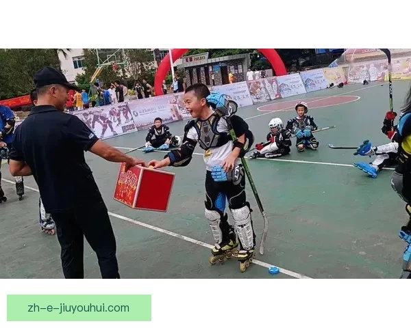 冰球赛事精彩回放：激烈角逐、绝佳表现尽显风采