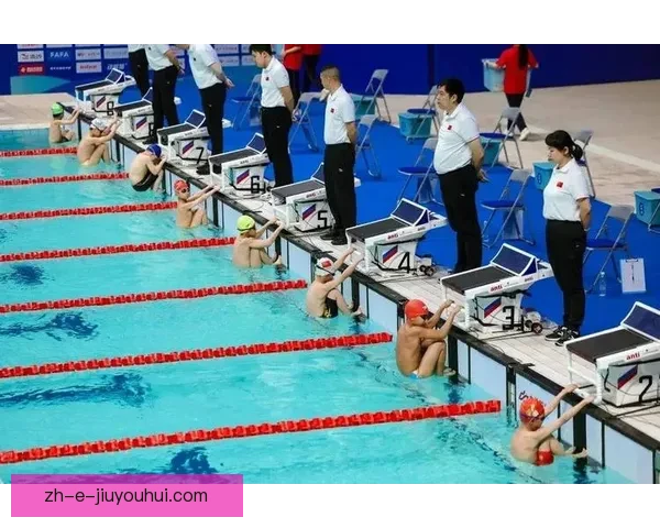 精彩纷呈的游泳邀请赛：挑战自我，创造奇迹