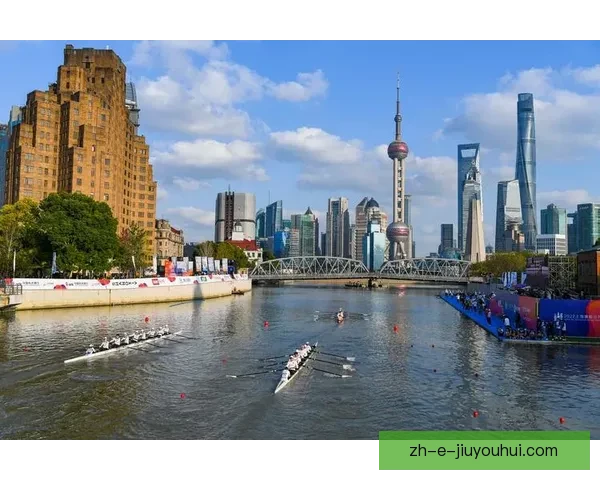 赛艇世界纪录：速度之巅闪耀，挑战极限追逐辉煌。