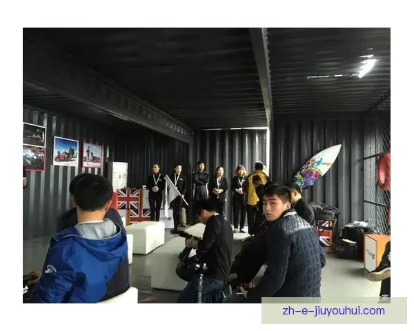 铁人三项最新实时战况及分析